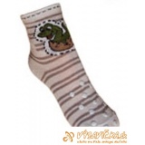 Ponožky protišmykové s protišmykovou vrstvou na oboch stranách krokodíl béžovohnedá